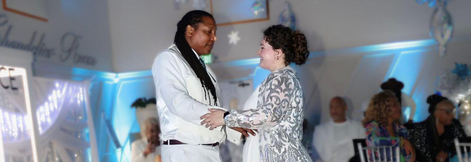 The Wedding Website of Darren Holmes and Caroline Nielsen