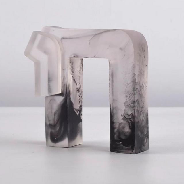 Chai Sculpture (Smoked Marble)