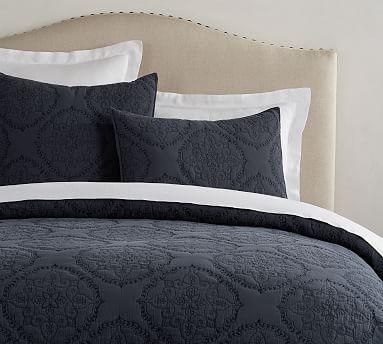 Medallion Washed Cotton Quilt, Full/Queen, Midnight