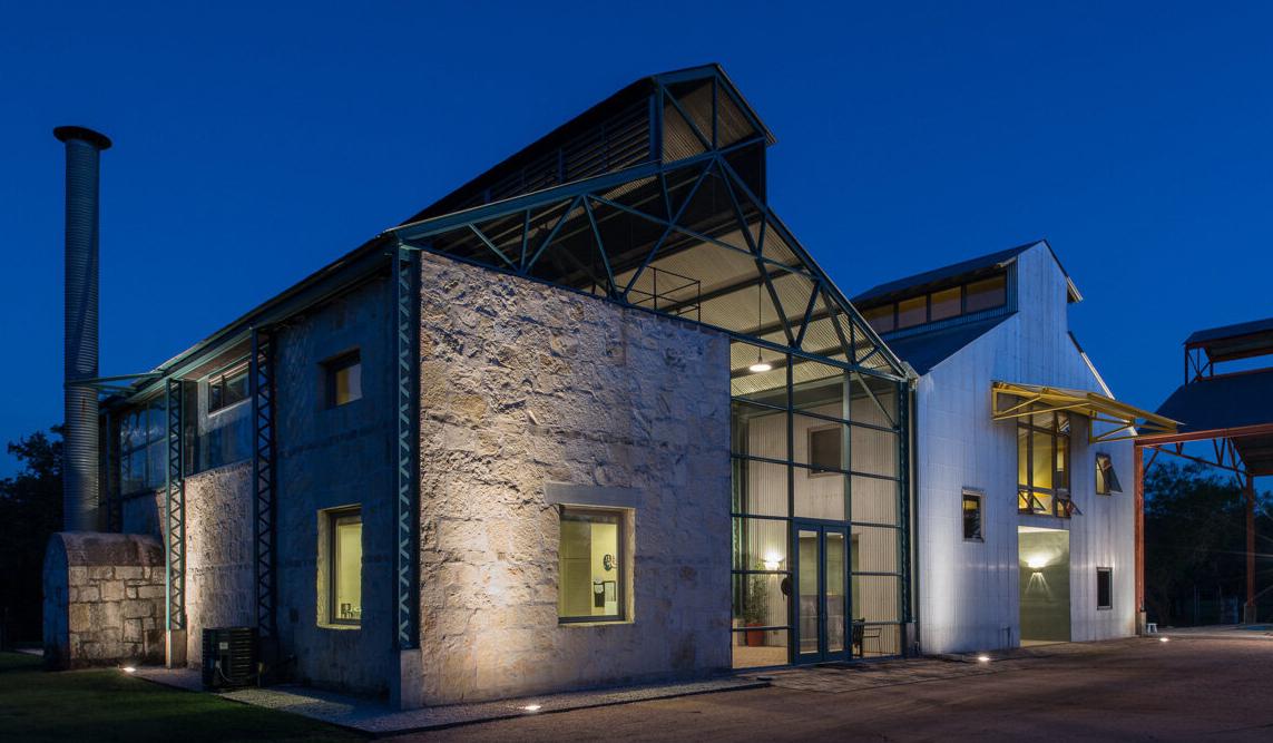 The Wedding Website of Alexis Ojinnaka and Deven Mayne