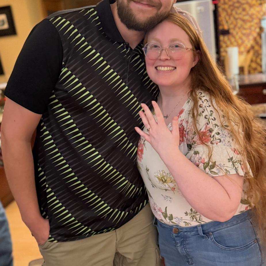Merry Christmas to us!! ✝️❤️💚💍