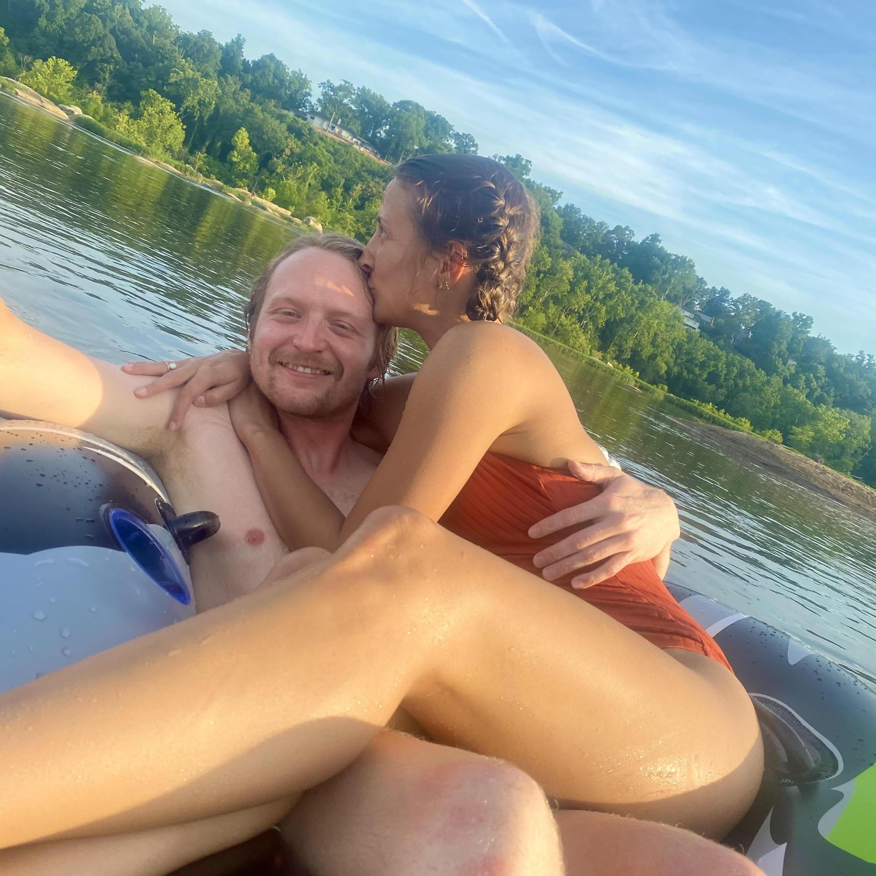 James River floatin'