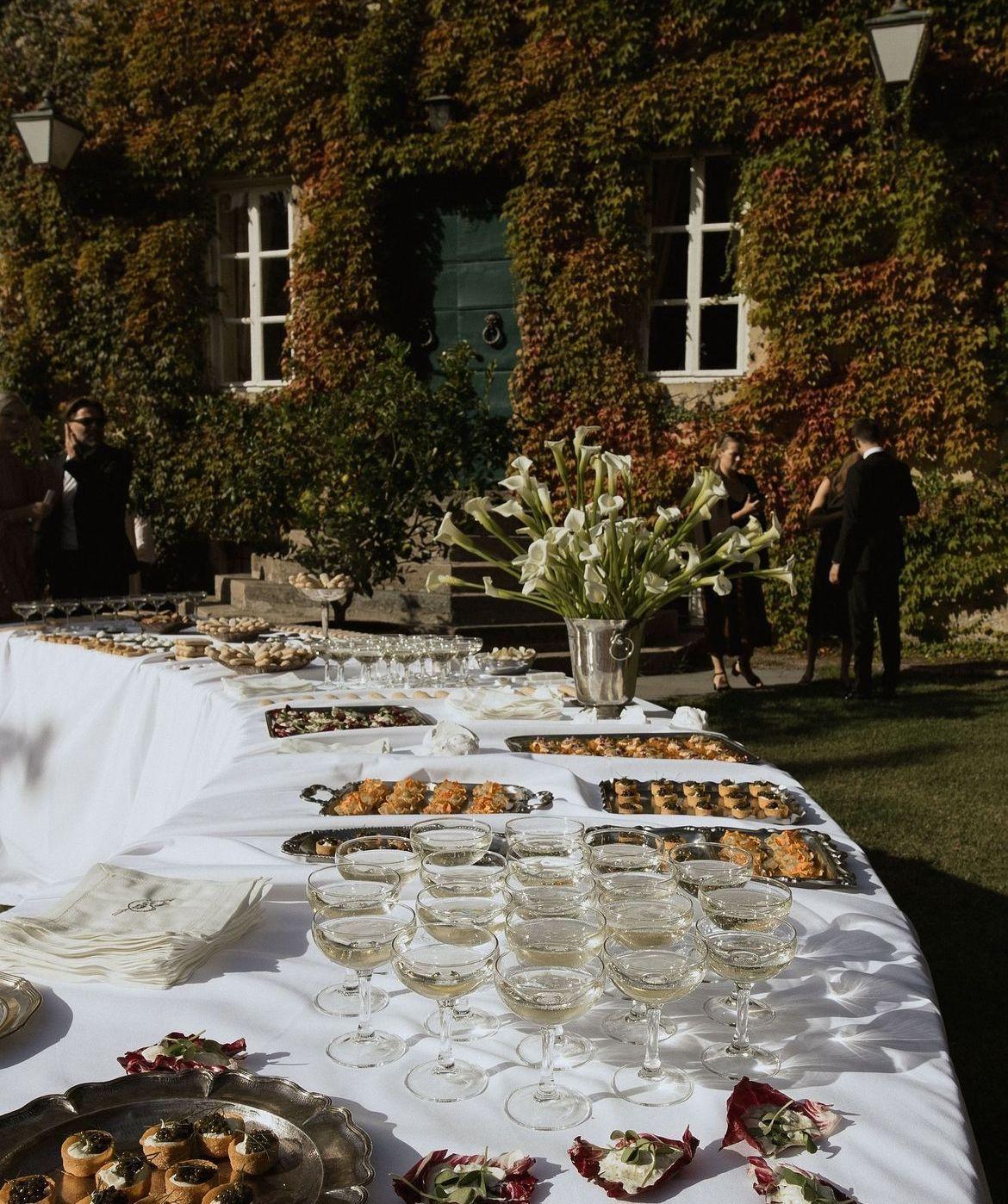 The Wedding Website of Siobhan Archer and Samuel Hill