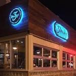 3 Monkeys Bar & Grill