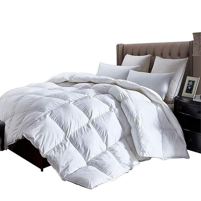Luxurious California King Size Lightweight Goose Down Comforter Duvet Insert All Season, 1200 Thread Count 100% Egyptian Cotton, Hypoallergenic, 45 oz Fill Weight, ( Cal ) King