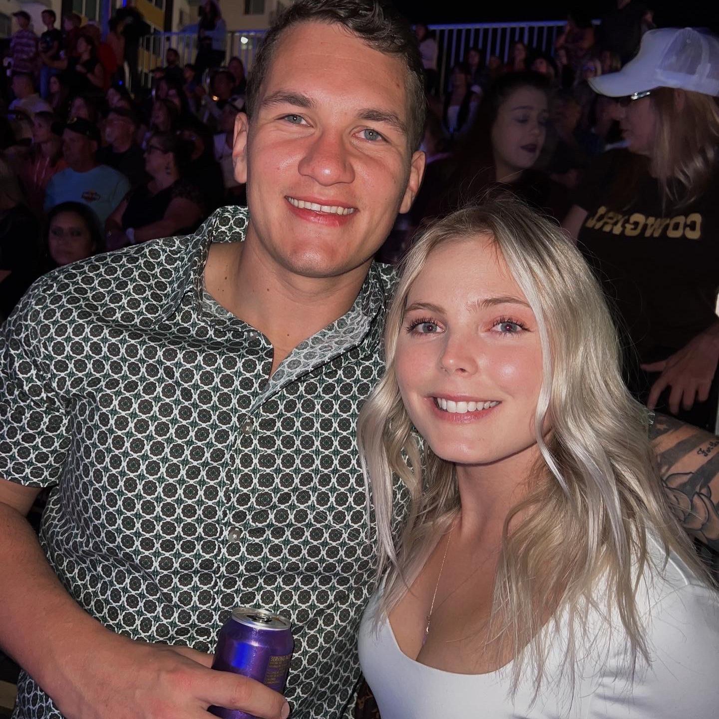 Sam hunt! 🤠