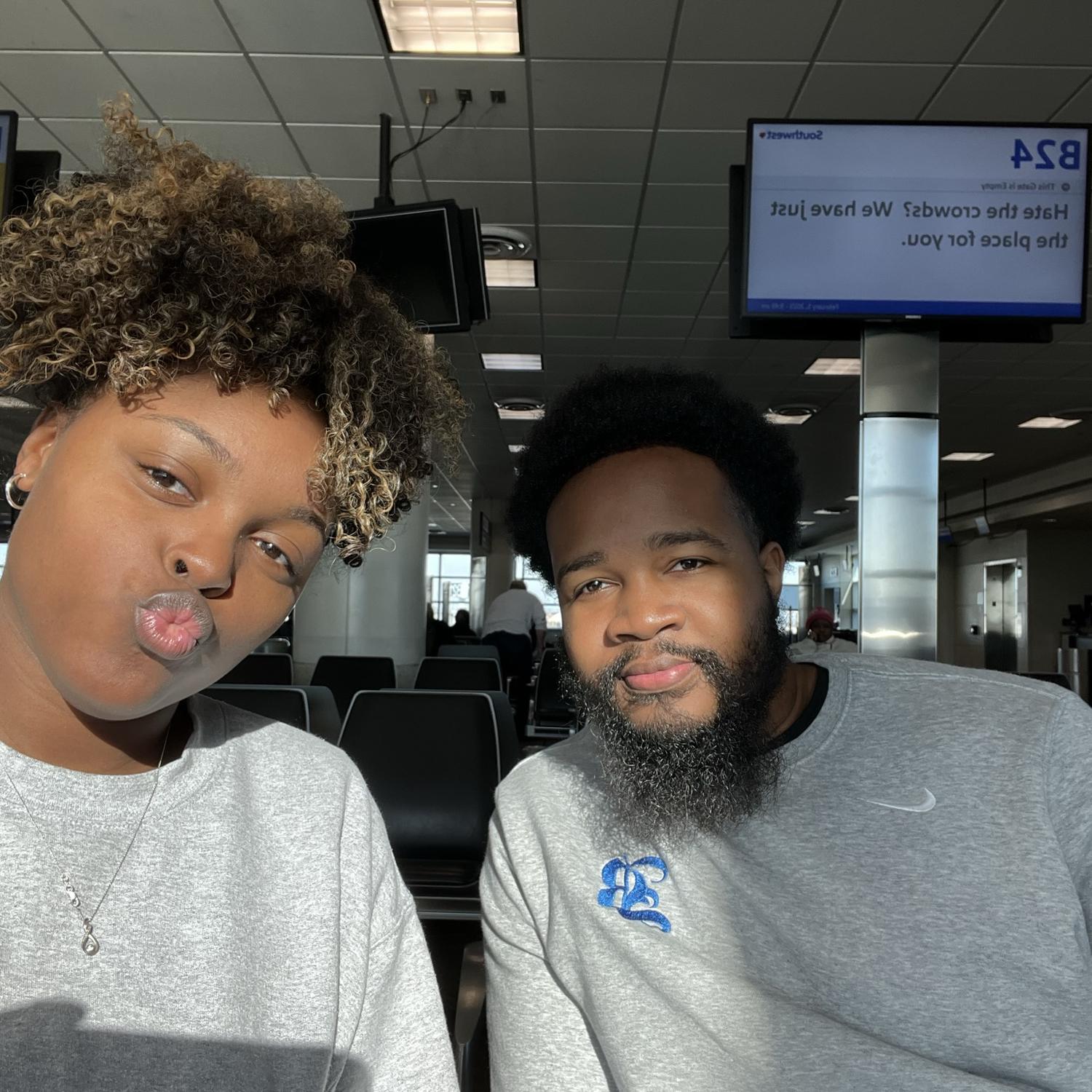 Airport Selfie! 📸