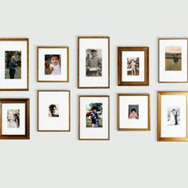 Framebridge- - The Antiqued Portrait Grid