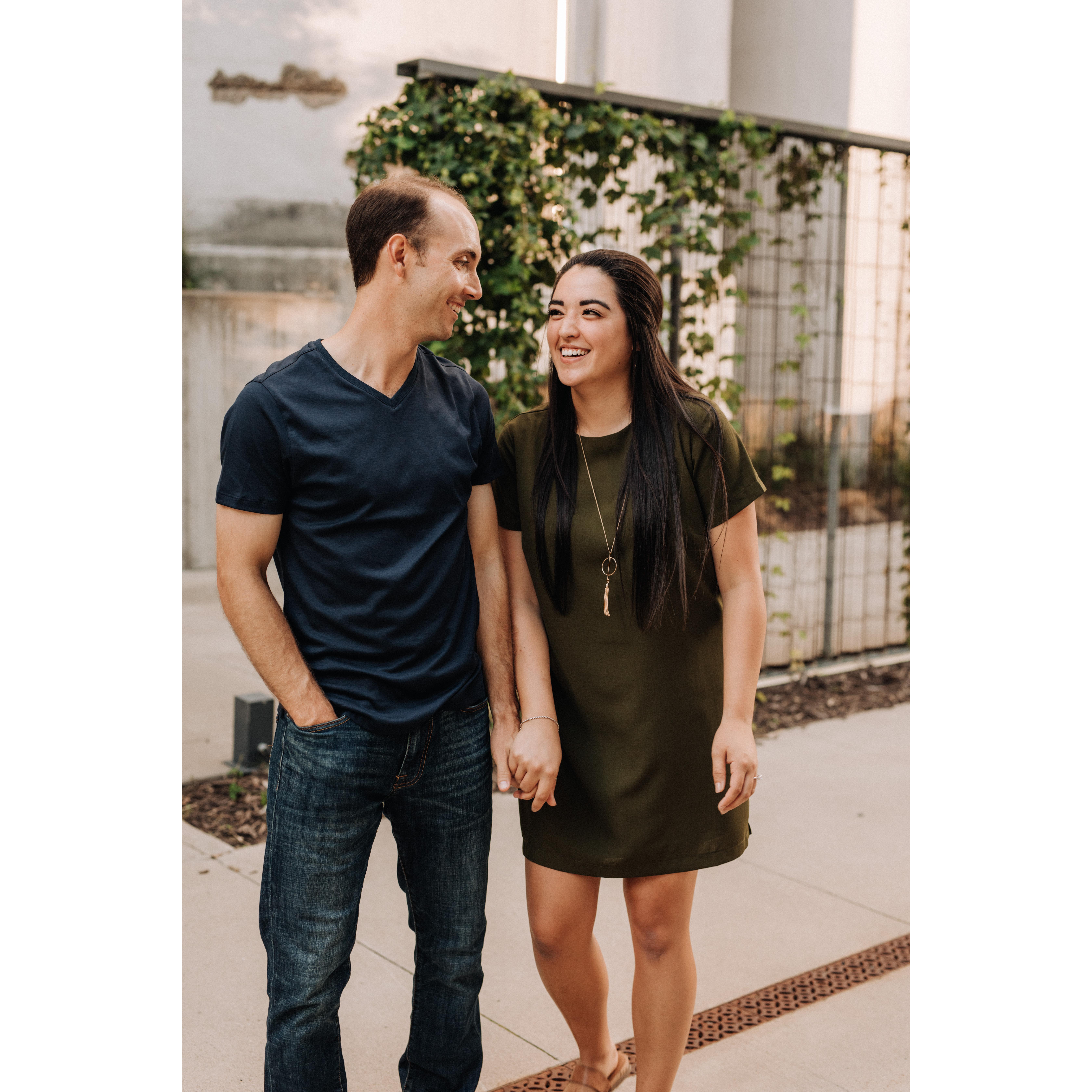 Engagement photos - St. Anthony Main (2020)