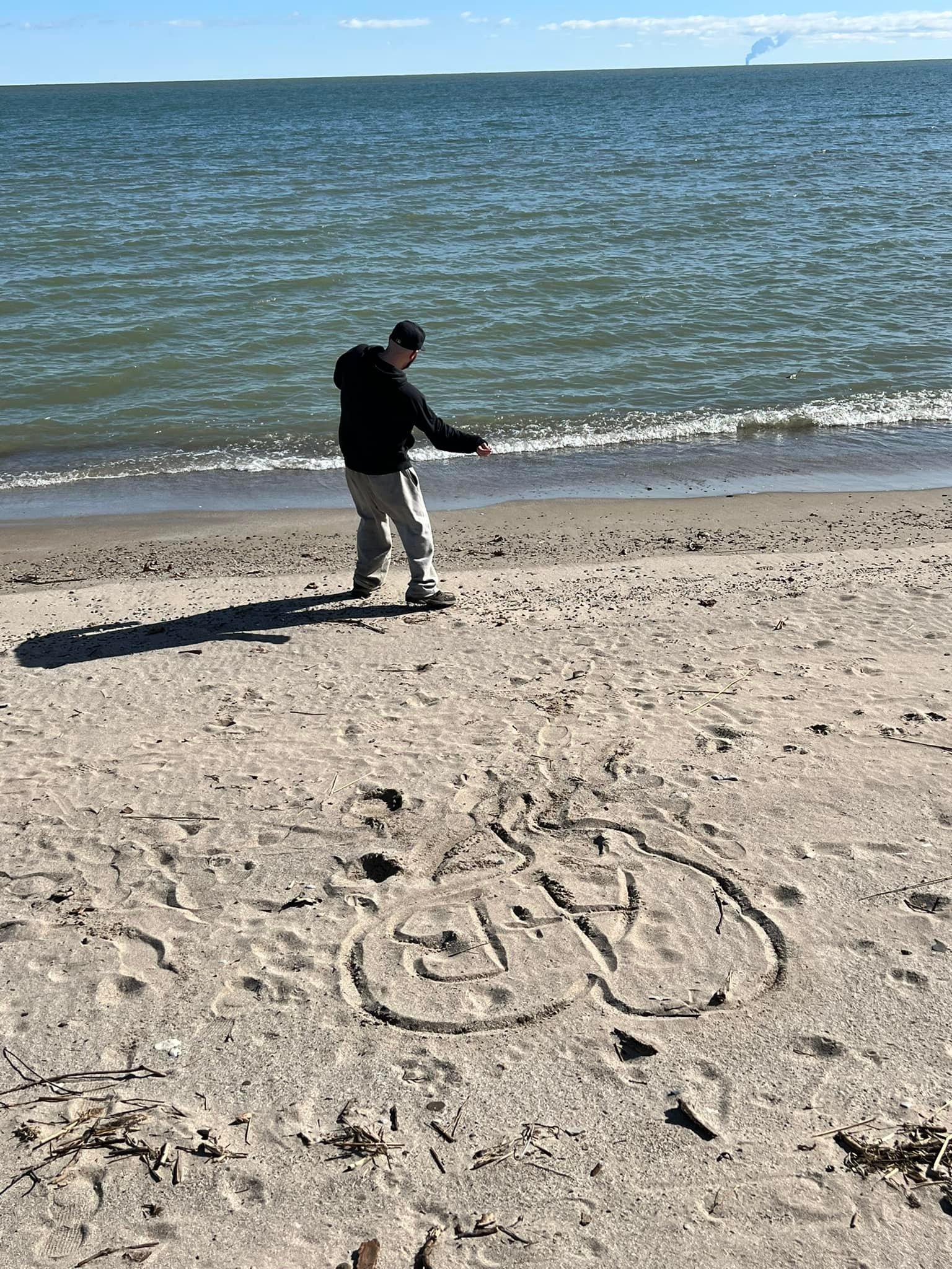 a0b4f430-f59b-433c-acf4-d0879e9d0ac1