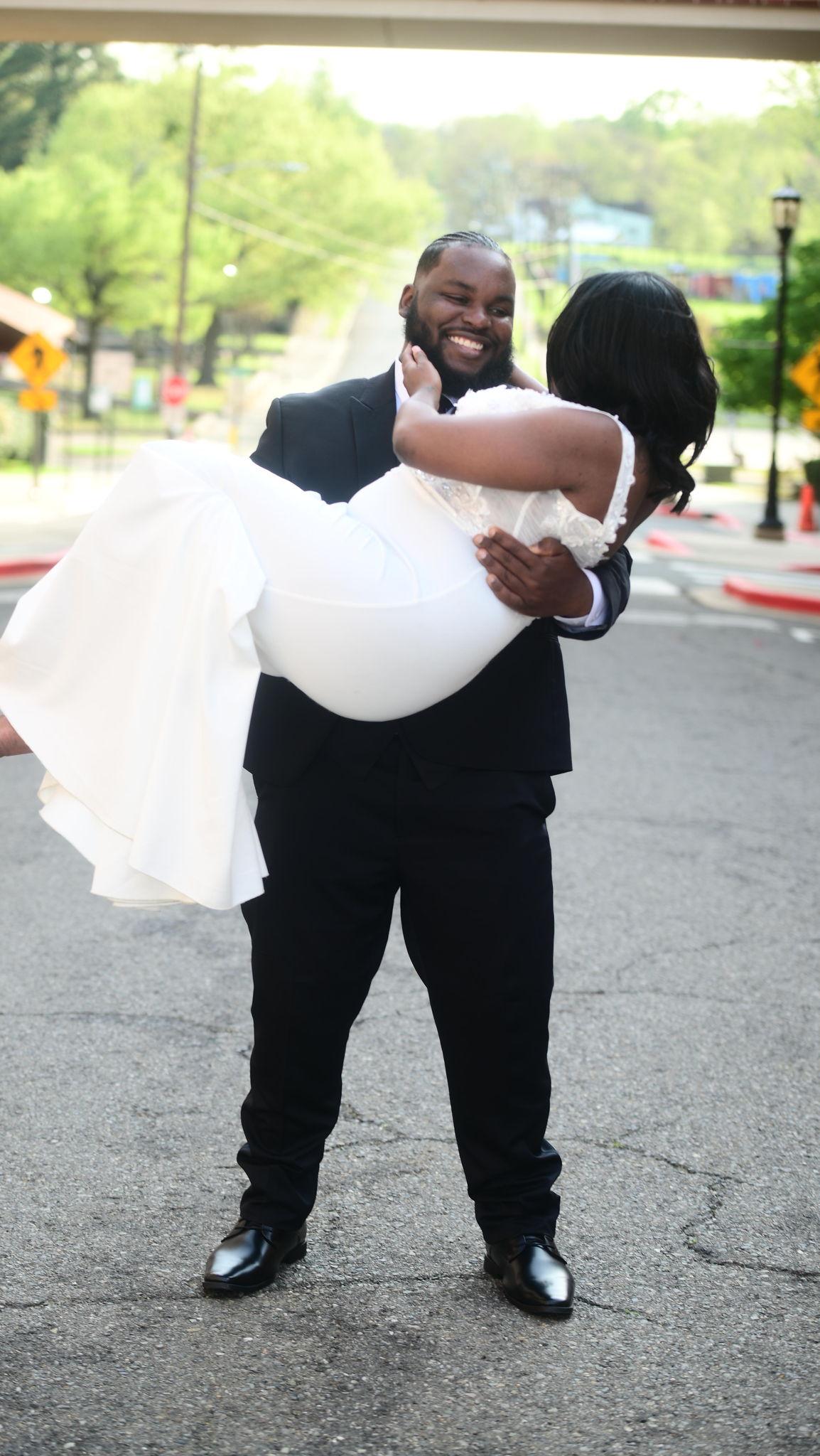 The Wedding Website of Ra’Shun Swinney and Zanzabar Scott