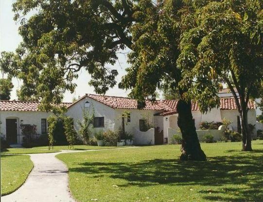 The Wedding Website of Alexandra Profeta and Jeffrey Ruge