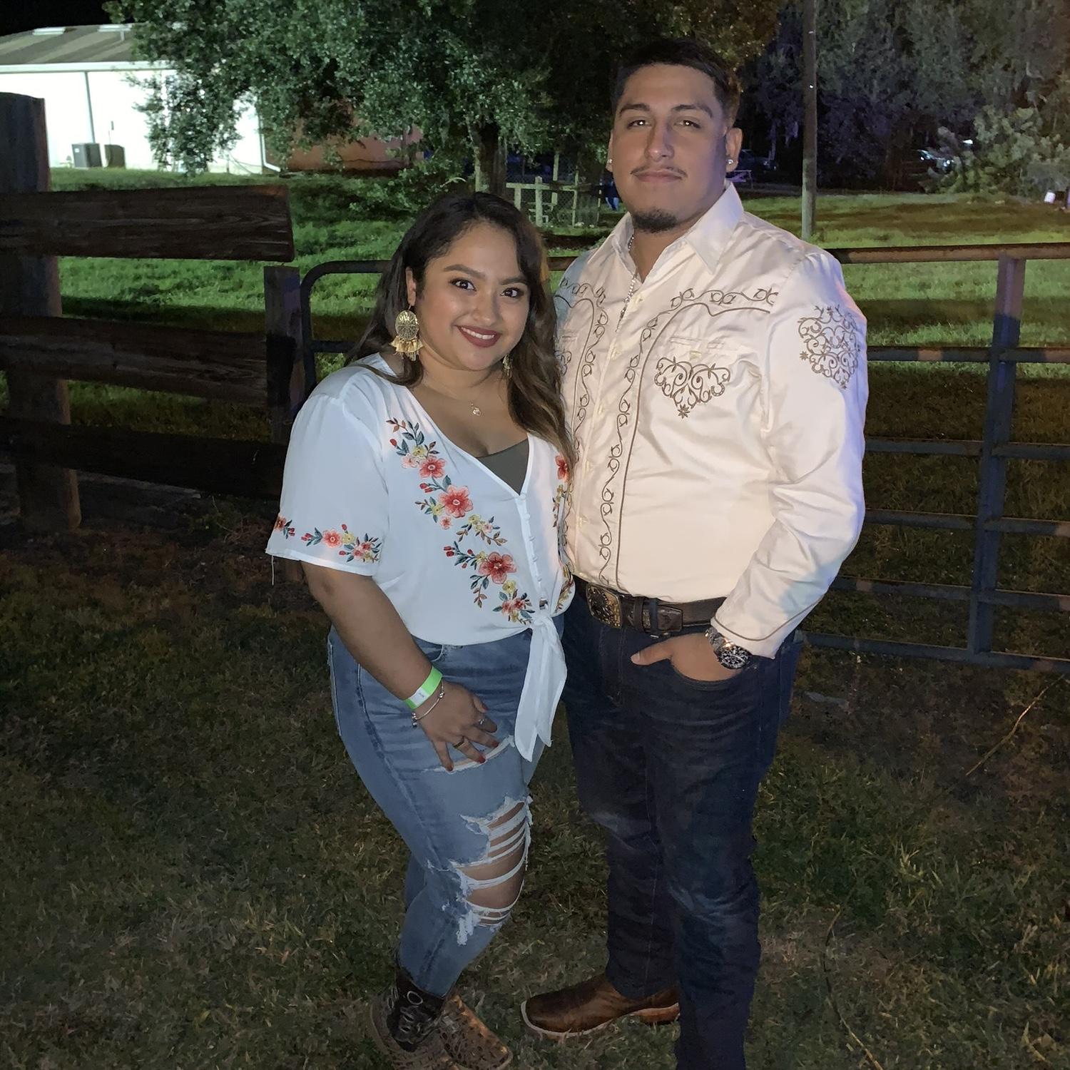 One year anniversary baile
