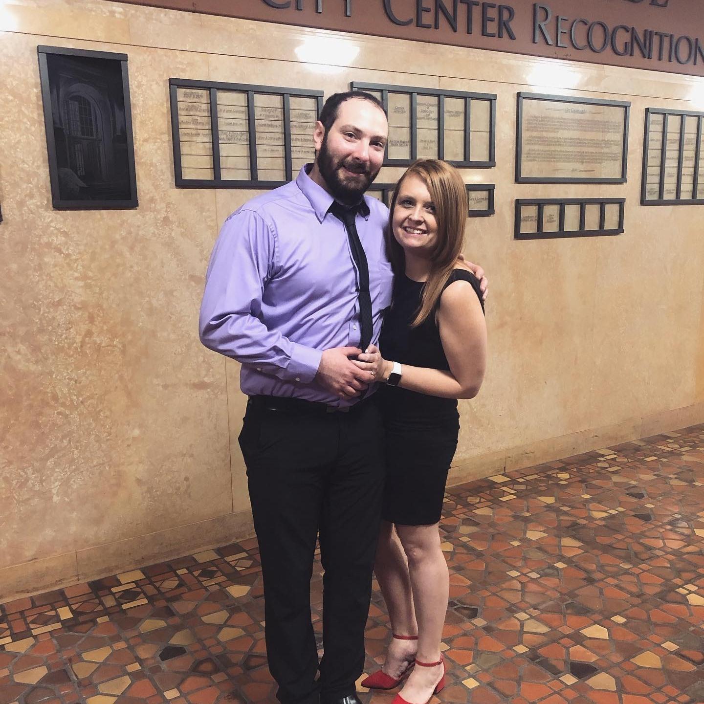 What a handsome wedding date 😍