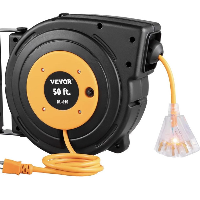 VEVOR Retractable Extension Cord Reel, 50 FT Heavy Duty 14AWG/3C SJTOW Power Cord with Lighted Triple Tap Outlet, 13 Amp Circuit Breaker, 180° Swivel Bracket for Ceiling or Wall Mount