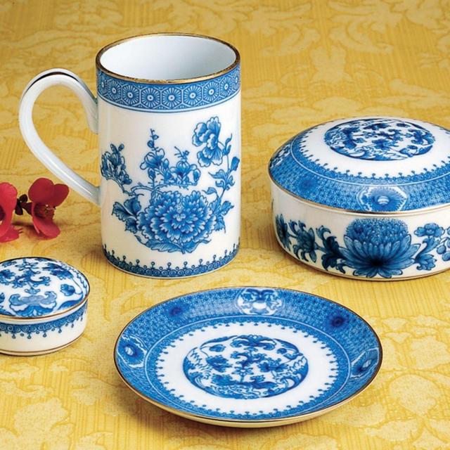 Mottahedeh Imperial Blue Covered Round Box, Small
