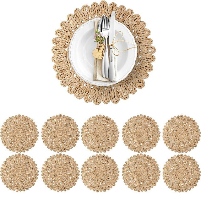 13.8" Corn Husk Woven Round Placemats Set of 10 - Wicker Boho Farmhouse Placemats - Rattan Table Mats Like Water Hyacinth for Dining Table, Wedding, Home