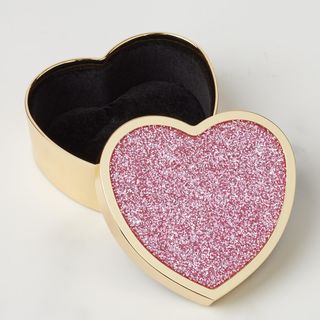 Sitting Pretty Glitter Heart Box