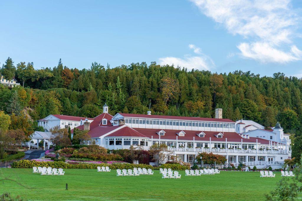The Wedding Website of Elizabeth Sully and Ben Williams