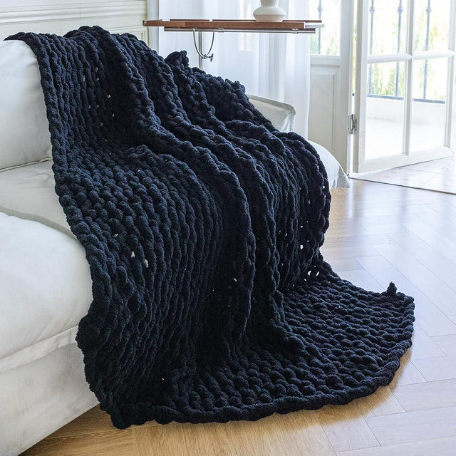 Larexius Chunky Knit Blanket - Luxury Soft Cozy 60 * 80 Throw Blanket,100% Woven Blanket Rope Knot Throw Blanket for Couch, Sofa, Home Decor, Gift - Machine Washable (Black, 60 * 80)