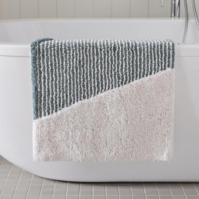 Organic Shadow Graphic Bath Mat, Ocean, 20"x34"