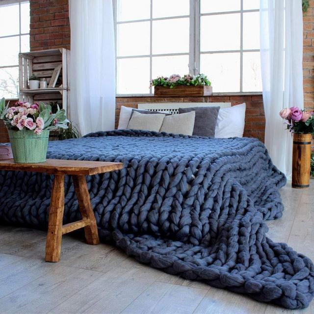 EASTSURE Chunky Knit Blanket Bulky Sofa Throw Hand-Made Pet Bed Chair Mat Rug,Navy,40"x40"