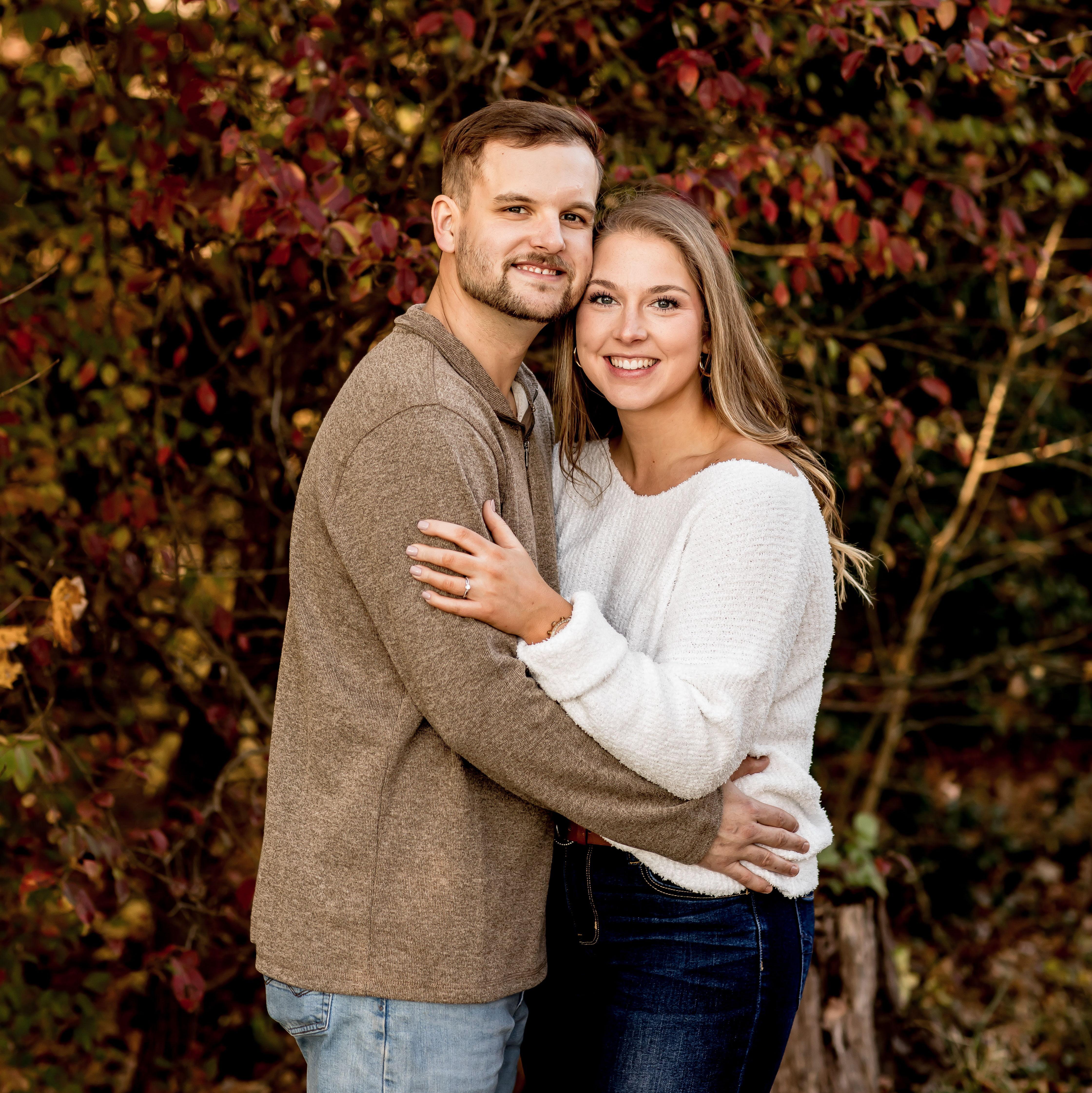 Allysa Capps and Brett Saunders' Wedding Website
