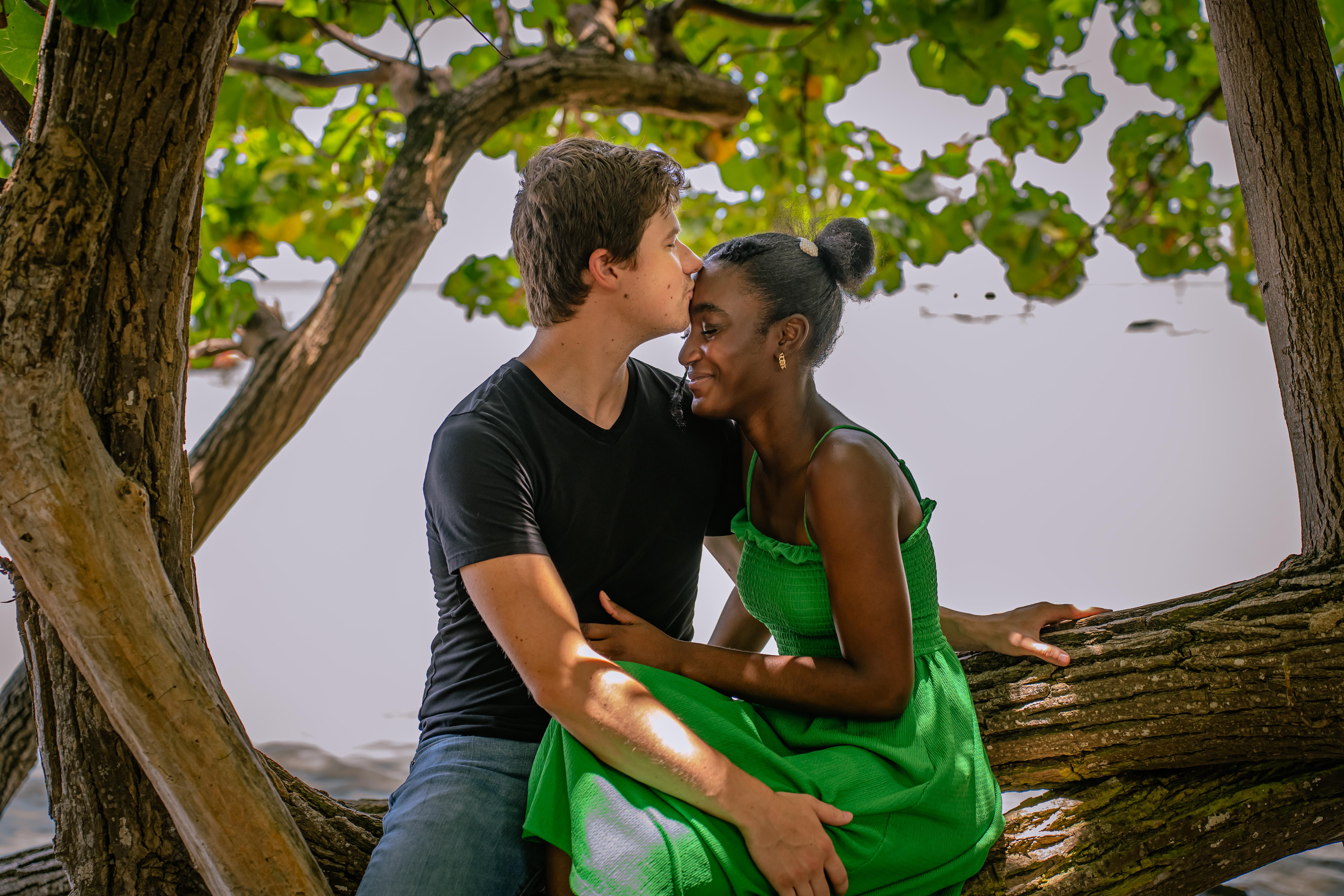 The Wedding Website of Menyett Newton (soon to be Theut) and Mitchell Theut