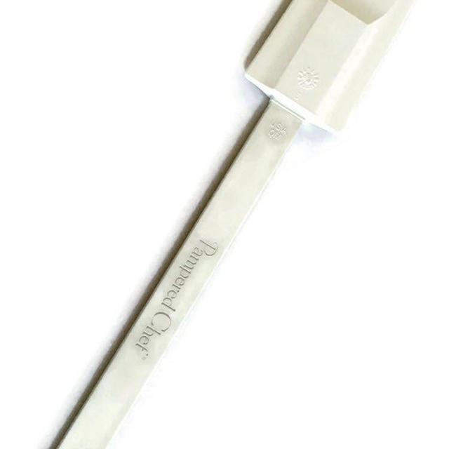 The Pampered Chef Classic Scraper #1650