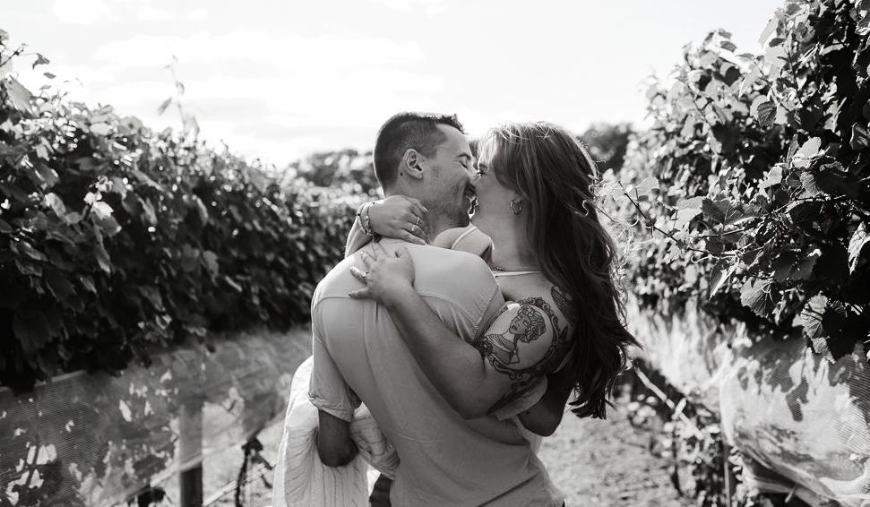 The Wedding Website of Emma Blackford and Terrance Jankouskas
