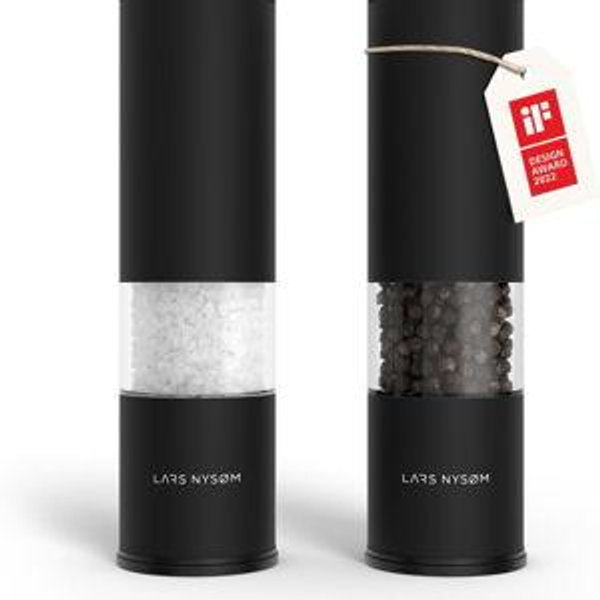 Black Salt and Pepper Grinder Set