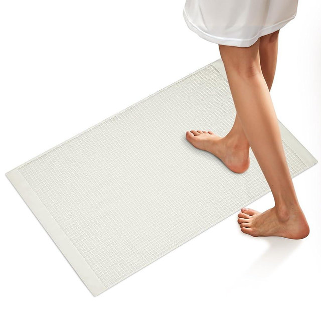 ONSEN Terry Cotton Waffle Bath Mat – Washable Bathroom Rug, Bathroom Accessories, Shower Rug – Highly Absorbent, Quick-Dry, Extra Soft & Durable, Stylish Spa Quality, Easy Care - White, 20x30 in