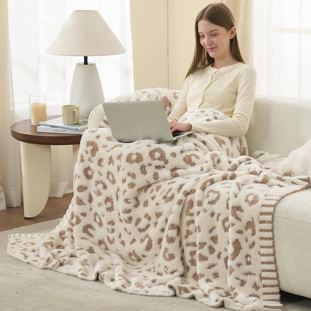Snuggle Sac Leopard Luxury Faux Fur Throw Blanket for Couch,Ultra Soft Cozy Plush Fluffy Blanket for Sofa Bedroom Living Room,Beige Leopard,50x60 inches