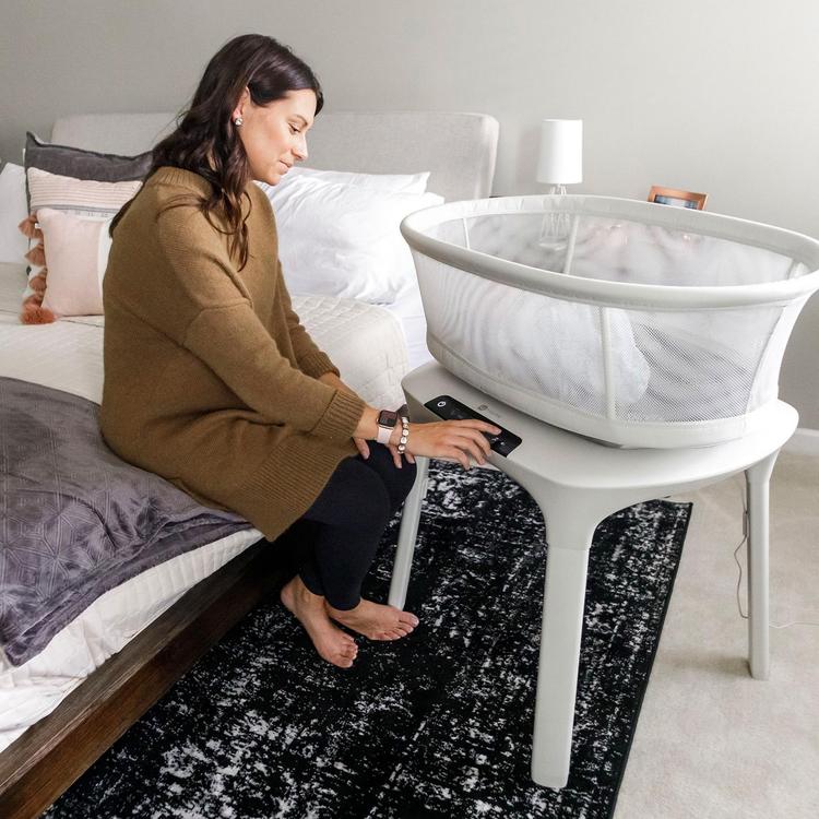 【mamomamo】 4moms, MamaRoo Sleep Bassinet | Zola Baby