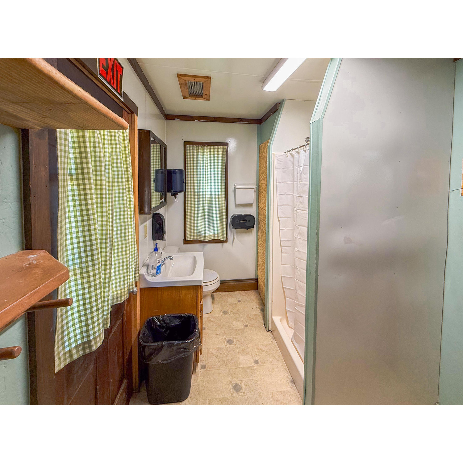 Junior Village in-cabin bathroom.