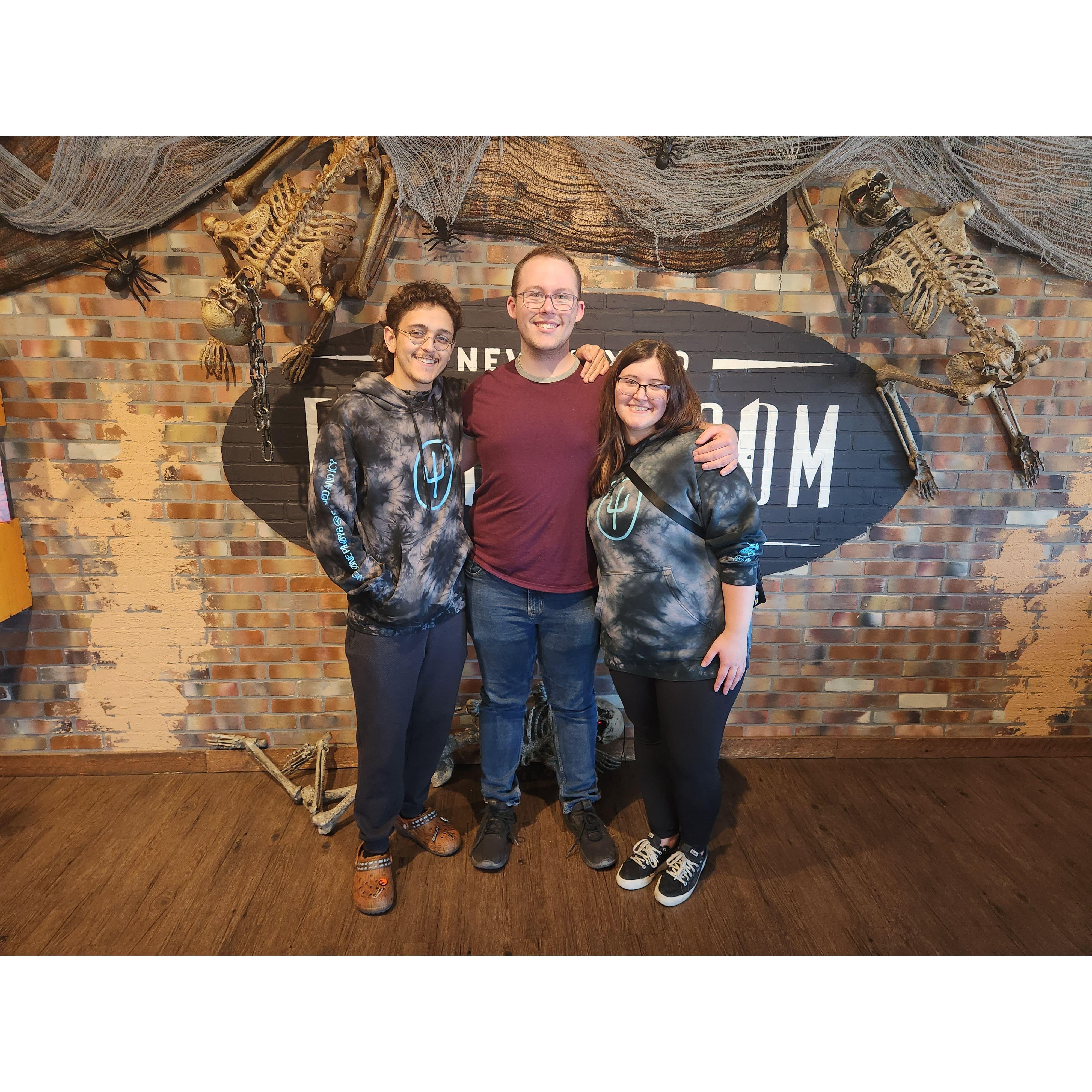 Horror escape room with the homie