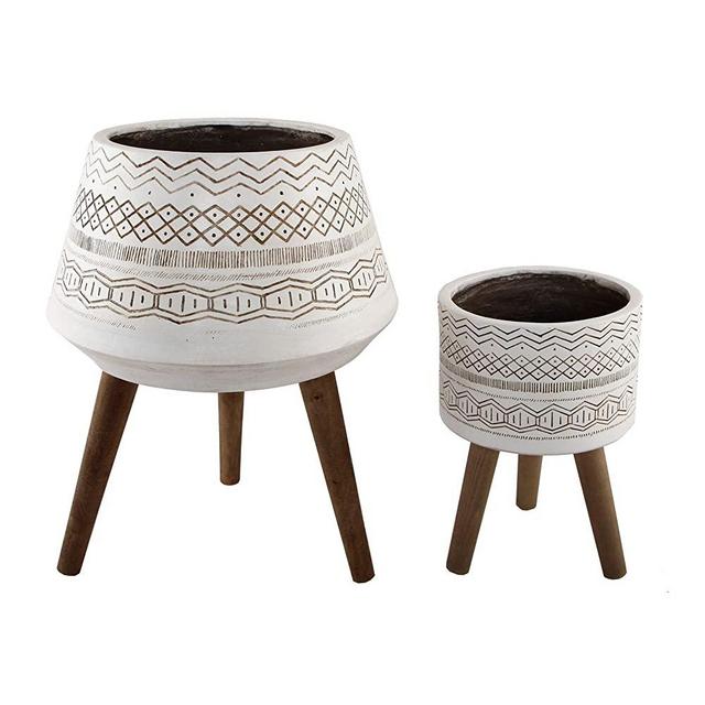 Flora Bunda 18“ & 10” White Tribal Fiberglass Plant Pot on Wood Stand,Set of 2