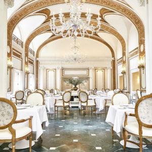Afternoon Tea at Hotel Adolphs to Relax After Our Big Day