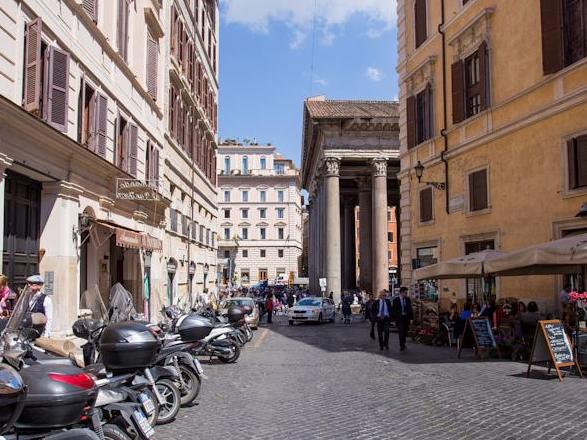 Delsi Suites Pantheon (Roma)