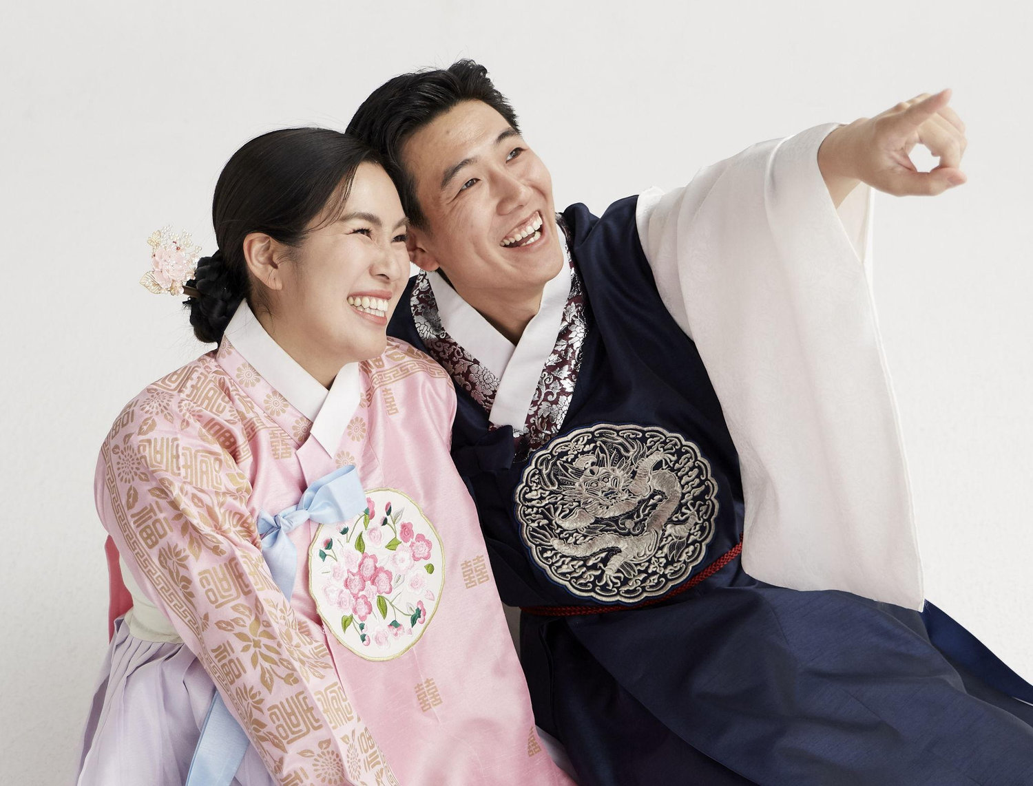 The Wedding Website of Ginwoo Pak and Belle Jiyarom