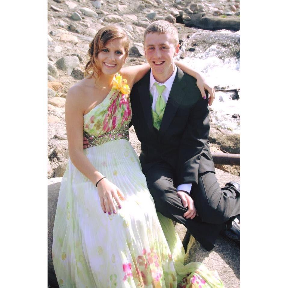 Prom, 2012
