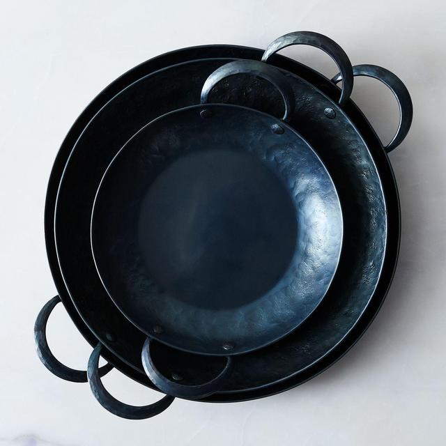 Medium Hand-Forged Carbon Steel Roaster