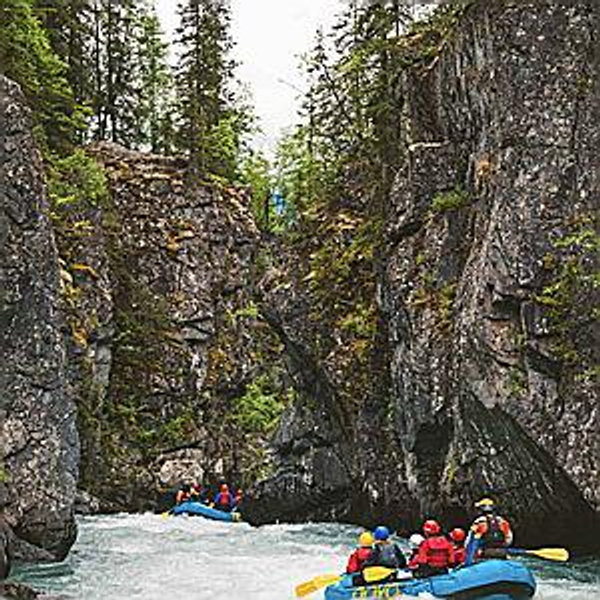🚣🏼 White Water Rafting Adventure