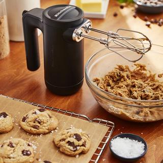 Cordless 7-Speed Hand Mixer