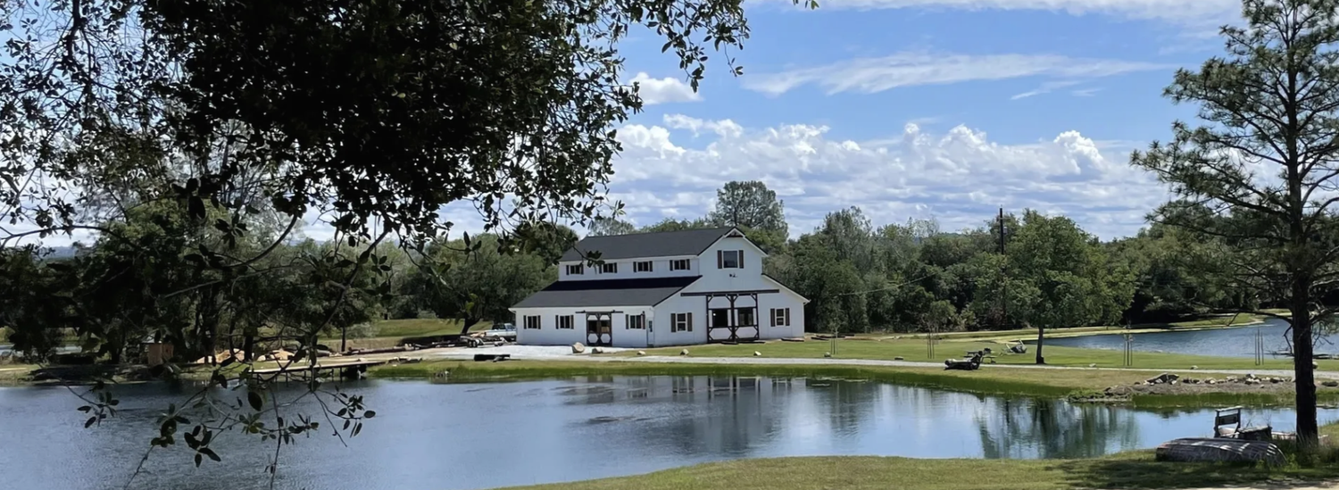 The Wedding Website of Sadie Crowe and Tucker Horwath
