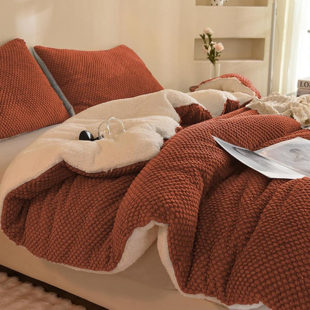 LLanCL 3D Jacquard Design Comforter Set, Ultra-Soft Warm Queen Size Sherpa Fur Plush 3-Pieces Sets Luxury Cozy Bedding with 2 Pillowcases (90"x90", Burnt Orange)