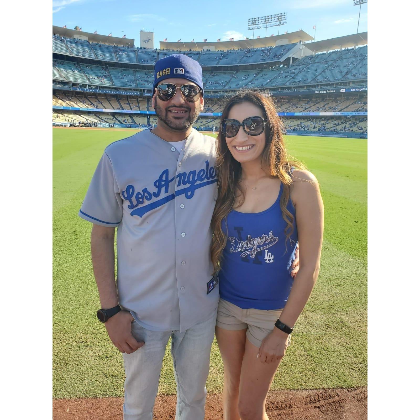 LA