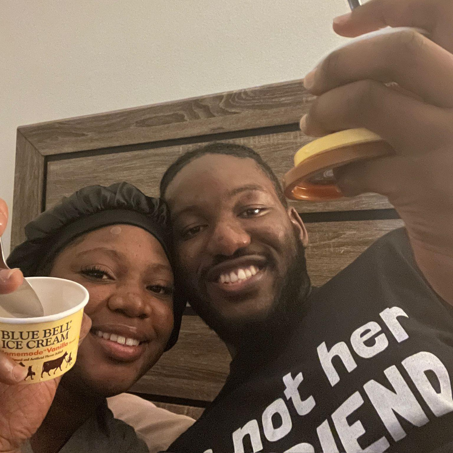 Steven's shirt says "Im not her boyfriend". I guess he could've kept it because now technically that's correct #fiancee