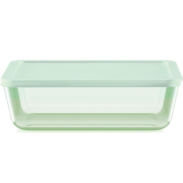 Pyrex Tinted (11 Cup) Large Rectangular Food Storage Container, Snug Fit Non-Toxic Plastic BPA-Free Lids, Freezer Dishwasher Microwave Safe
