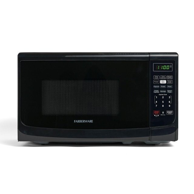Farberware Classic 0.7 Cu. Ft. 700-Watt Microwave Oven, Black